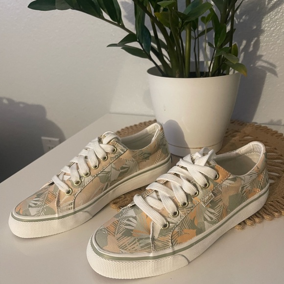 Keds Women's Tropical pattern sneakers - Picture 2 of 8